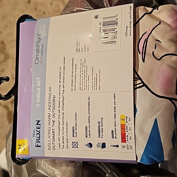 New Climate Right Disney's  Frozen Girls Warm Underwear Set - Picture 4 of 6